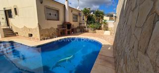 Chalet en Coloma. Chalet en venta en sol saliente, 3 dormitorios.