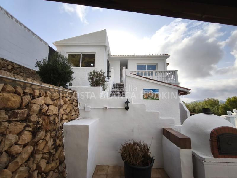 Foto 2fd48f62-59be-46be-9591-d21355094b3d. Chalet  en venta en montebello, 5 dormitorios. en Nucia (la)