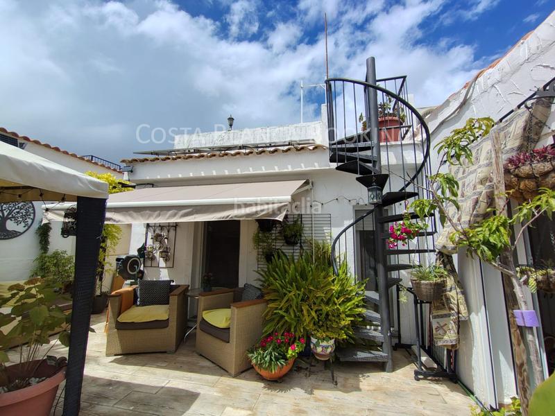 Foto cb59d560-5fa8-4450-80a2-2f624821e46e. Chalet  en venta en nucia la, 3 dormitorios. en Nucia (la)