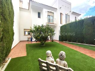 Maison à Polop. Bungalow en venta en polop, 3 dormitorios.