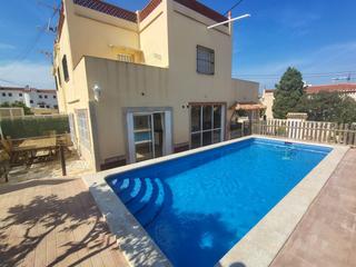 Chalet in L´Albir. Chalet en venta en urbanizaciones, 4 dormitorios.