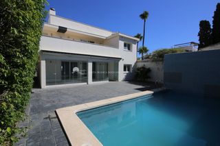 Towny house  Calle  austral. Exclusiva vivienda pareada reformada en una de las zonas más cén