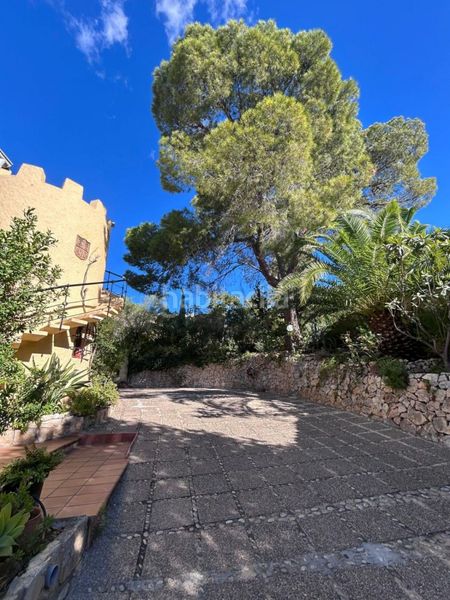 Foto e4995cc9-0d22-4a9e-bed0-04f56f924526. Chalet exclusivo chalet con piscina privada en Altea la vella Altea
