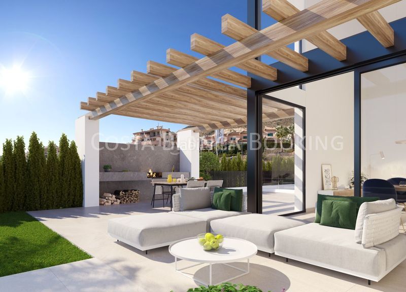 Foto 9f9aede0-956e-40a7-8fff-5fa6687373a0. Chalet últimas 2 villas exclusivas disponibles llave en mano en sierra cortina en Finestrat