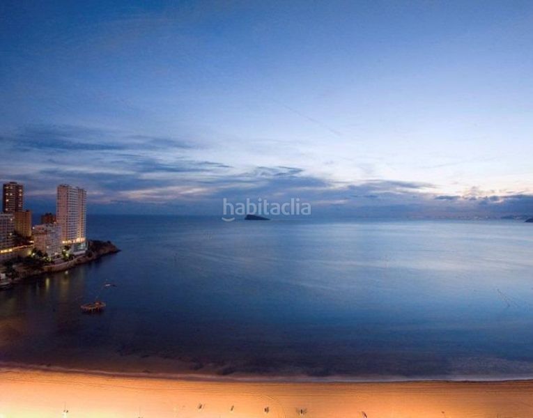 Foto a612bc86-790b-4321-9eb9-0000979624e4. Estudi amb aparcament a Playa Levante Benidorm