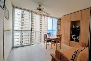 Estudi  Avenida avenida mediterráneo. Estudio con vistas al mar en benidorm