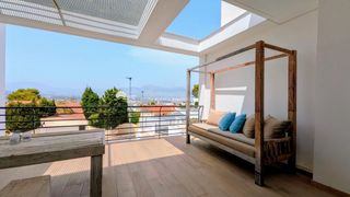 Casa adossada  Calle calle merla. Elegante adosado con vistas al mar en la exclusiva urbanización