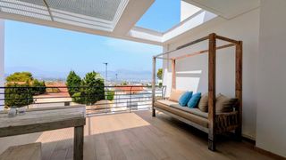 Casa adossada  Calle calle merla. Elegante adosado con vistas al mar en la exclusiva urbanización
