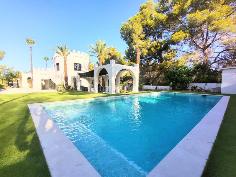 Foto 4871e395-fd1f-4537-a625-bfc61f9d723b. Xalet amb aparcament piscina a L´Albir Alfàs del Pi (l´)