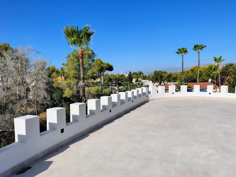 Foto d422072c-2686-4f9d-a38e-6aec5897ce56. Xalet amb aparcament piscina a L´Albir Alfàs del Pi (l´)