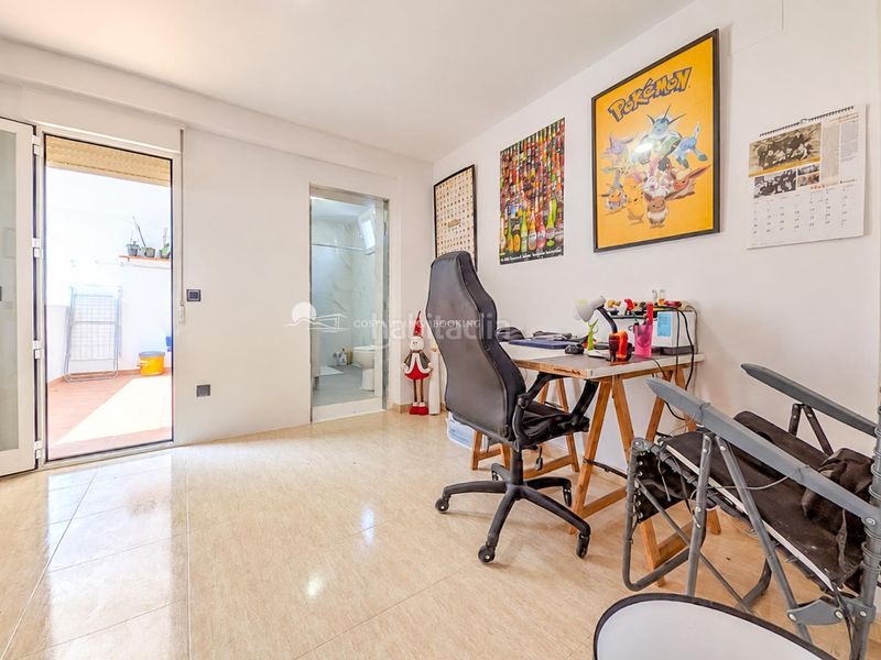 Foto 0cff3652-88ac-4ada-8530-356896948598. Casa casita con encanto con impresionantes vistas a la montaña en Bolulla