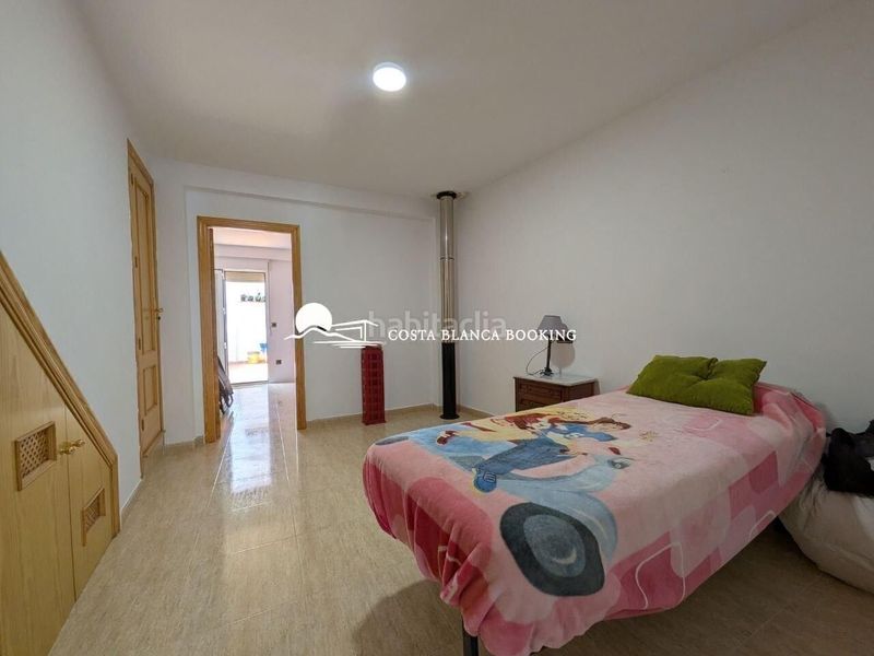 Foto 49779bcf-06ae-4d25-972b-6e57b40bcf12. Casa casita con encanto con impresionantes vistas a la montaña en Bolulla