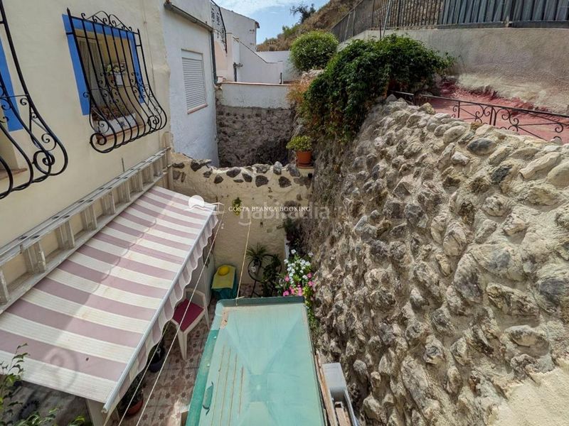 Foto 551a37ea-293b-4c6d-9231-b3fa1e37d040. Casa casita con encanto con impresionantes vistas a la montaña en Bolulla