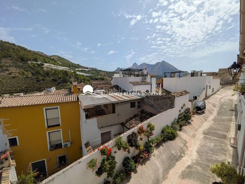 Foto 659c9908-8d5a-4fa8-82d9-2817b856c2c4. Casa casita con encanto con impresionantes vistas a la montaña en Bolulla