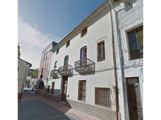 Casa  Plaça cura pascual vidal. Activo bancario sin comisiones !!!!