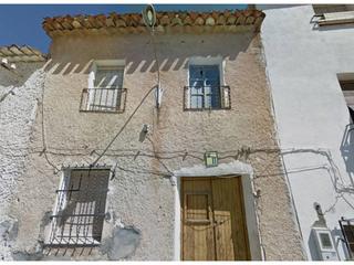 Casa  Arroyo enmedio. Se vende casa para reformar!!!