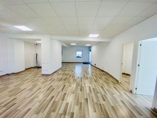 Alquiler Local Comercial en Premià de Dalt. Totalmente reformado