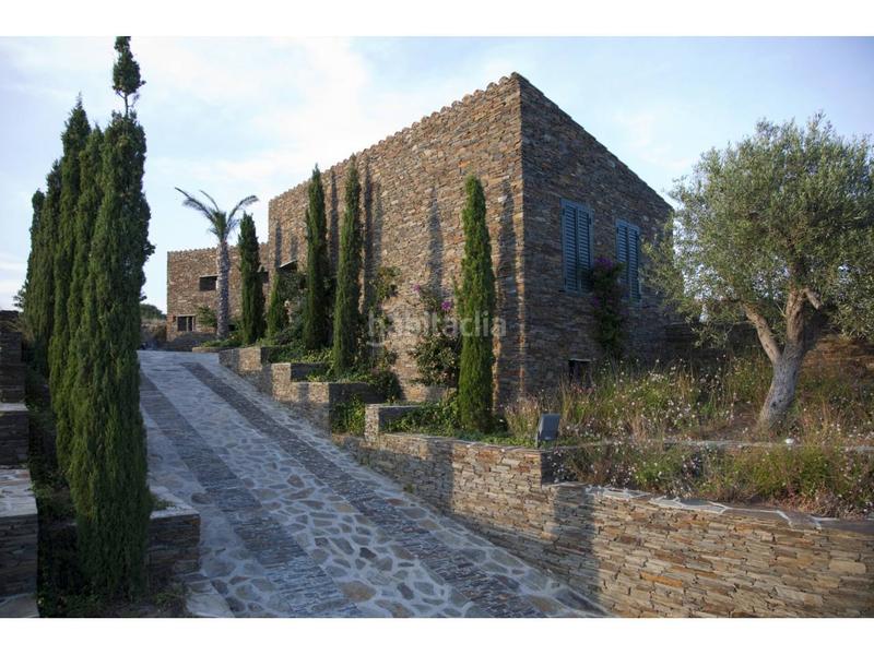 Foto 6ee6b692-0936-4494-ba4d-b4698f429294. Casa amb calefacció aparcament piscina a Cadaqués