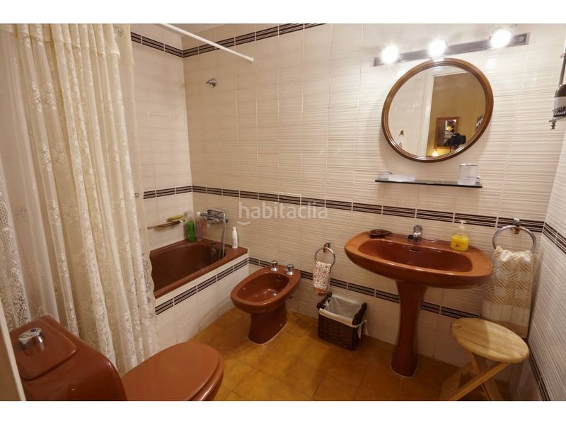 Foto b8b60e99-124d-450d-b75a-992ba74a7e75. Àtic a Centre Roses