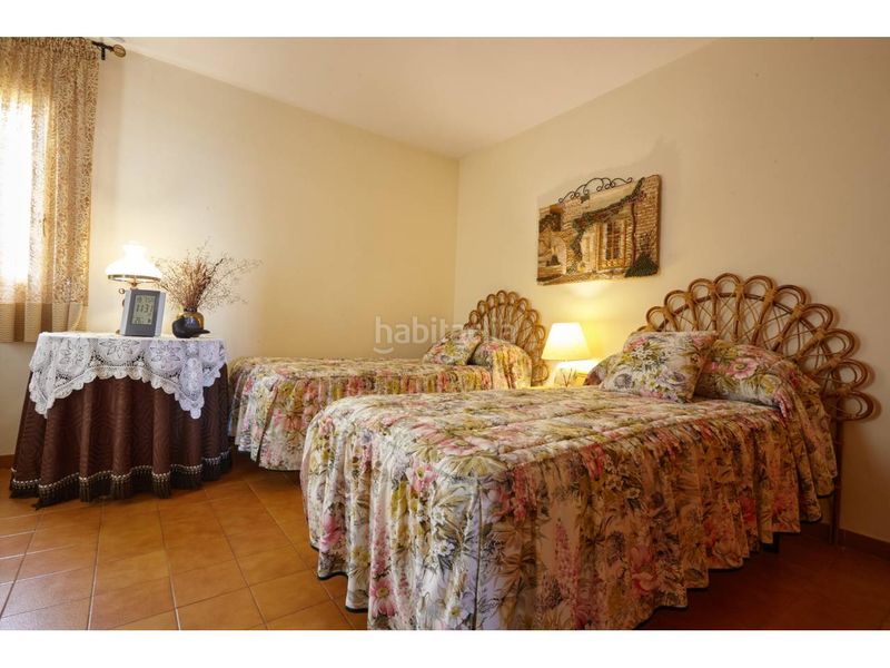 Foto f6e3f157-2057-492d-8d60-01d4efdd81b0. Àtic a Centre Roses