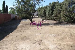 Terreno residencial en Novés. Venta de parcela en la urbanizacion olveite i