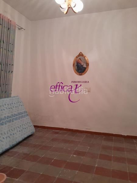 Foto ddedbd6c-5cef-4ee8-80b0-0864256f7bde. Maison avec parking dans Burujón
