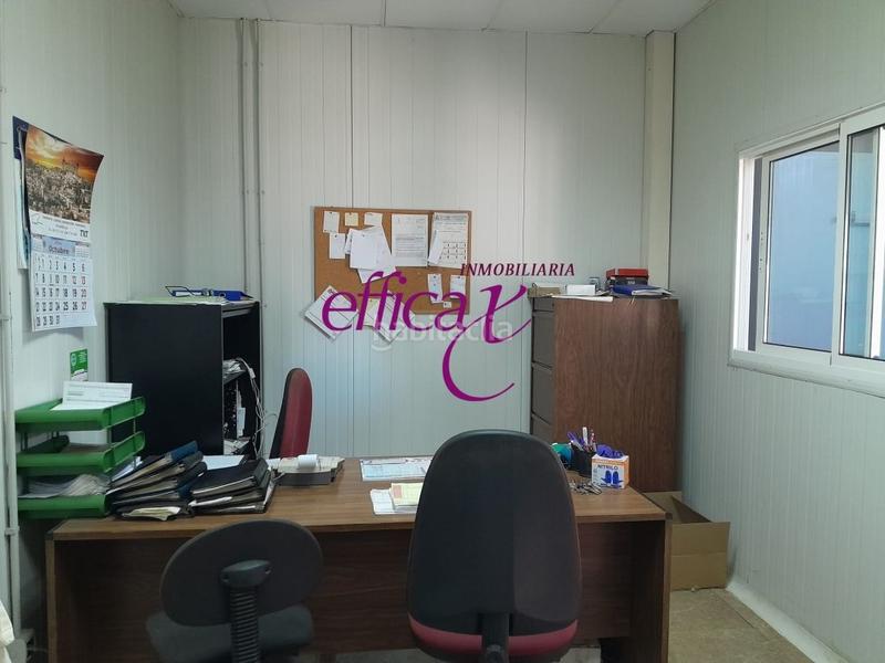 Foto 06d5cfb8-2936-4234-ad9a-64da16ddf86e. Bâtiment à usage industriel dans Torrijos