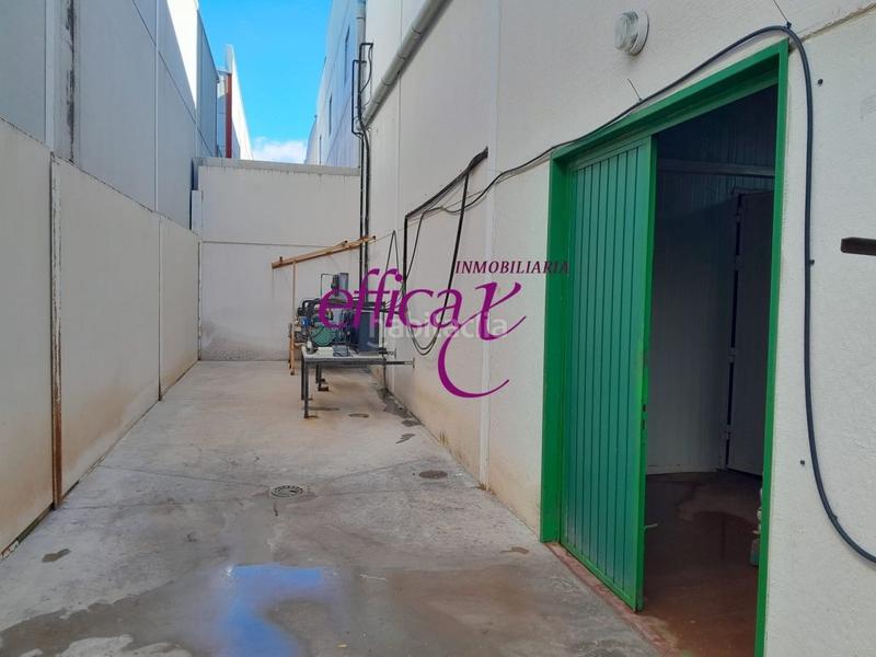 Foto 7b62098a-8c73-4cfe-b16f-e9cf756600e7. Bâtiment à usage industriel dans Torrijos