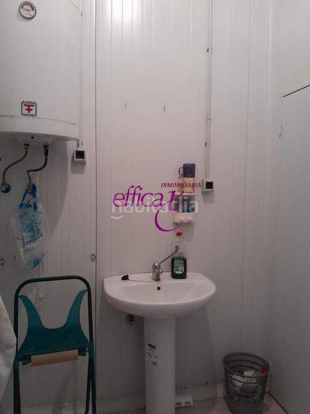 Foto a118b897-52b4-4696-af84-82528ddcbedd. Bâtiment à usage industriel dans Torrijos