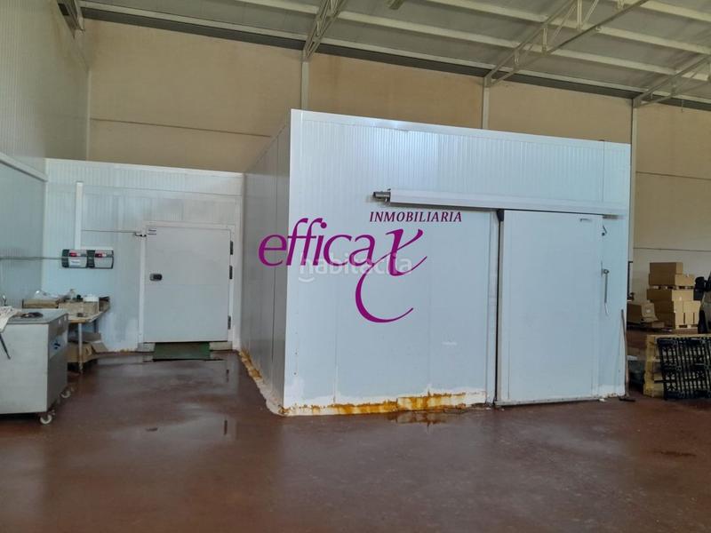 Foto e31c87f0-cd64-424a-8d50-1610a5a16f83. Bâtiment à usage industriel dans Torrijos