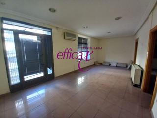 Maison à Gerindote. Venta vivienda con local en el centro de gerindote
