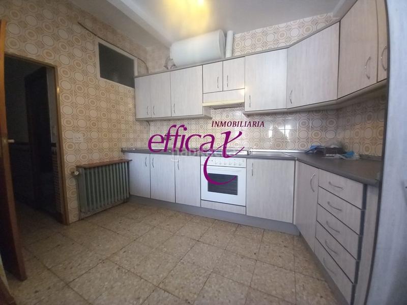 Foto c9e29b6d-d58c-46f0-b223-7b04aafbc315. Casa amb calefacció aparcament a Torrijos