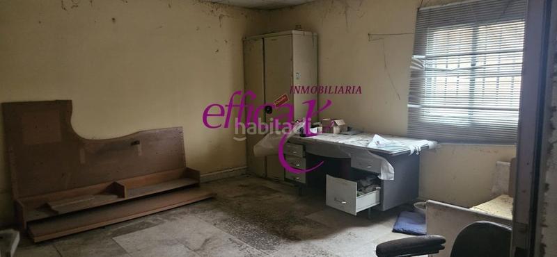 Foto eef24b6e-cb6d-43f8-b722-01020a4d8985. Nave industrial nave de mas de casi 1000m2 en Mata (La)