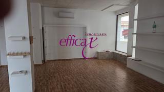 Location Local commercial à Torrijos. Local en alquiler en la plaza de españa