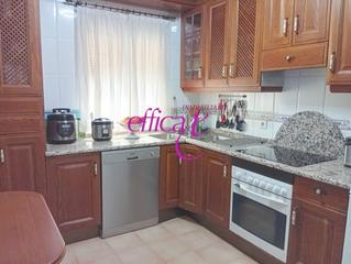 Pis en Torrijos. Se vende amplio piso en el centro de torrijos