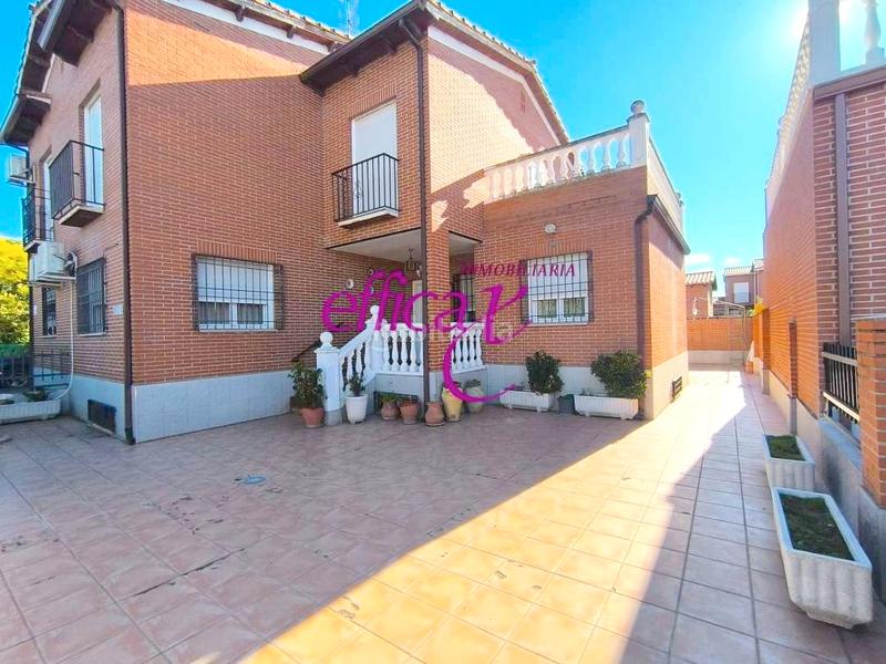 Foto 98cc4894-7f85-4ff3-bd72-079aeff1e1ec. Casa con riscaldamento parcheggio in Alcabón