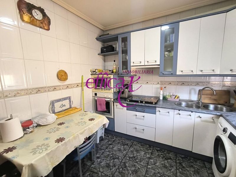 Foto 7f7a9e2d-f3dd-42c0-b4ac-a8fc02e15511. Casa amb calefacció aparcament a Burujón