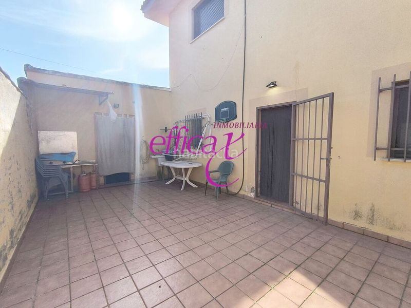 Foto ac287ced-0f45-4e2f-af67-f2225a978dfc. Casa amb calefacció aparcament a Burujón