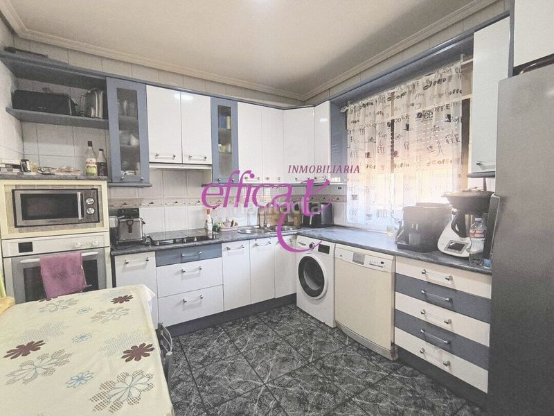 Foto de271080-0be9-4e6f-9a50-636d15125d74. Casa amb calefacció aparcament a Burujón