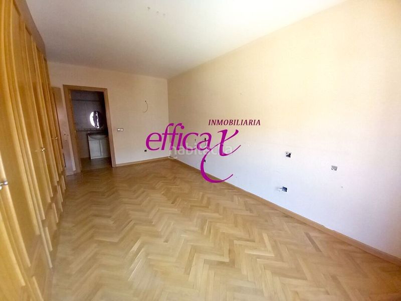 Foto d95c7f11-aa75-4096-9b1f-3e774037281c. Casa amb calefacció aparcament a Torrijos
