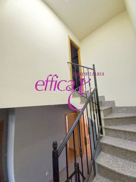 Foto df34cbea-a7d6-4905-b5a0-8282e5574643. Casa amb calefacció aparcament a Torrijos