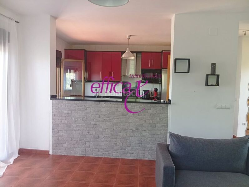 Foto f99a39b7-d761-476d-b84b-d9b19bc003d1. Casa amb calefacció piscina a Lucillos
