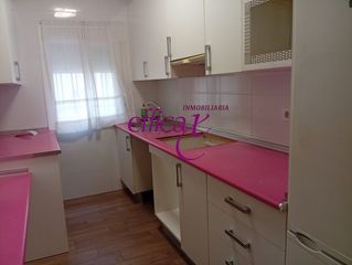 Appartamento in Torrijos. Se vende amplio piso en el centro de torrijos