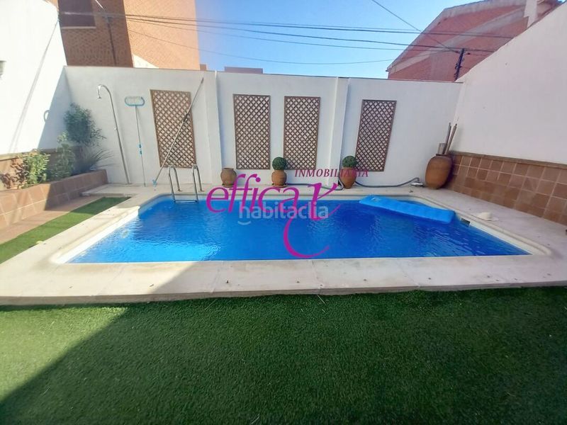 Foto 807d618e-8442-4f71-91e5-7dd538e2c154. Casa amb calefacció aparcament piscina a Torrijos