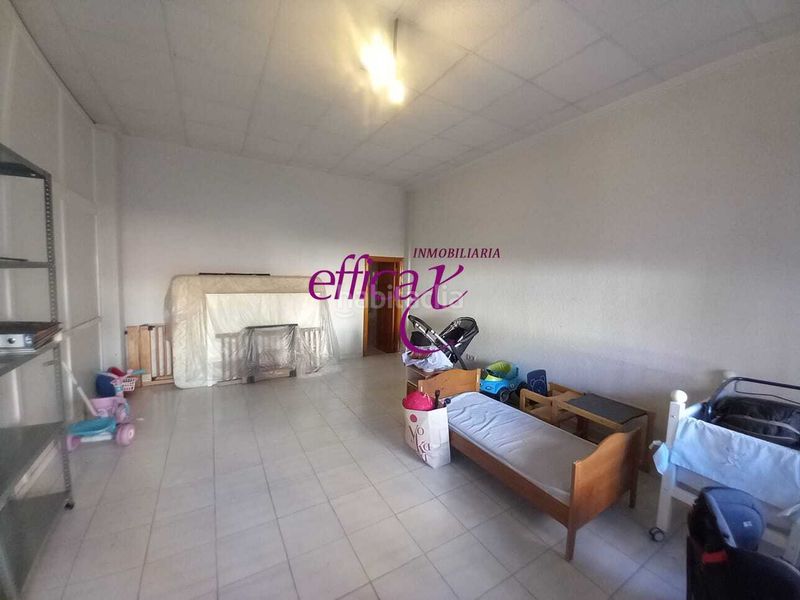 Foto b6a8e2cd-2463-4452-9849-421baa19cd7f. Casa amb calefacció aparcament piscina a Torrijos