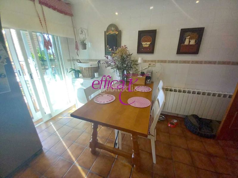 Foto ca25683e-b382-4225-8be8-1787077328de. Casa amb calefacció aparcament piscina a Torrijos