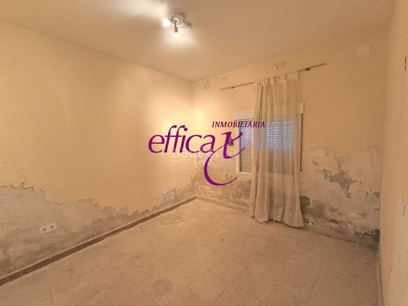 Foto 6facf0d8-224d-4179-9f9b-d029378190a4. Casa amb aparcament a Novés