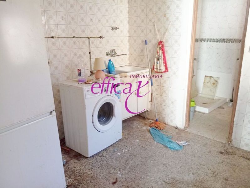 Foto 8a1bb38d-8ac0-4d31-b0f0-17187aa03d61. Casa amb aparcament a Novés