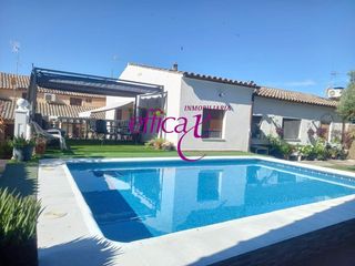 Chalet in Santo Domingo - Caudilla. Una casa para vivirla, disfrutarla y hacerla tu hogar
