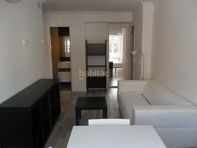 Foto d7a7b2af-b32d-4b4f-b6cc-fcb80c7a56f6. Lloguer pis a Lucero Madrid